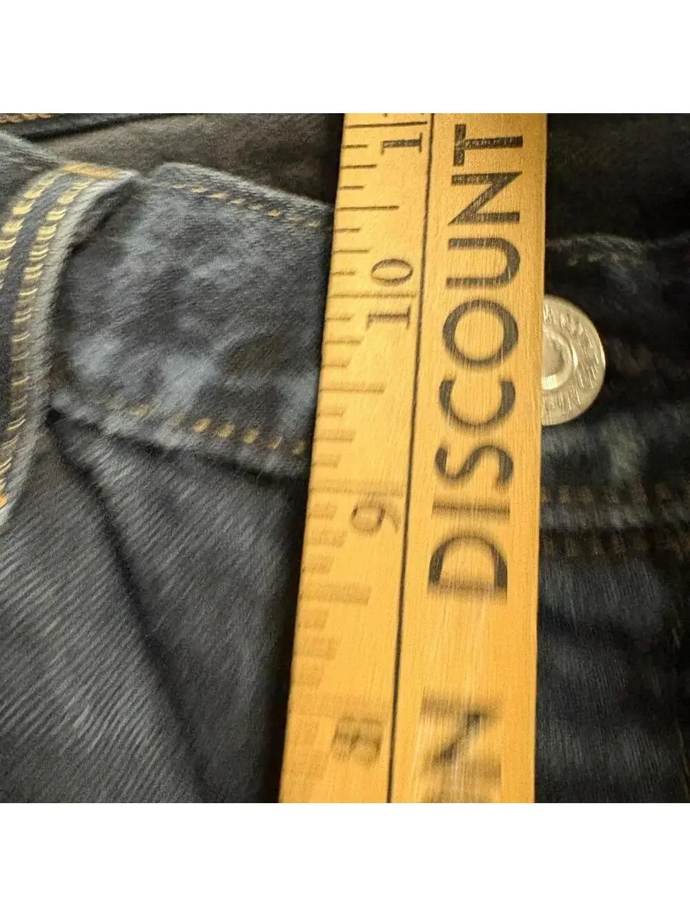 Levis Premium 501 Original Fit Jeans Mens 34x32 Dark Wash Button Fly Blue Denim